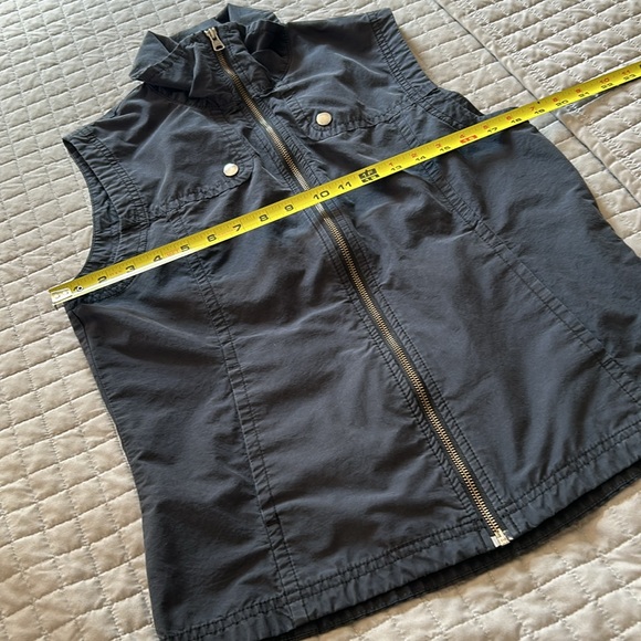 🖤 Columbia Black Lightweight Vest - Picture 3 of 8